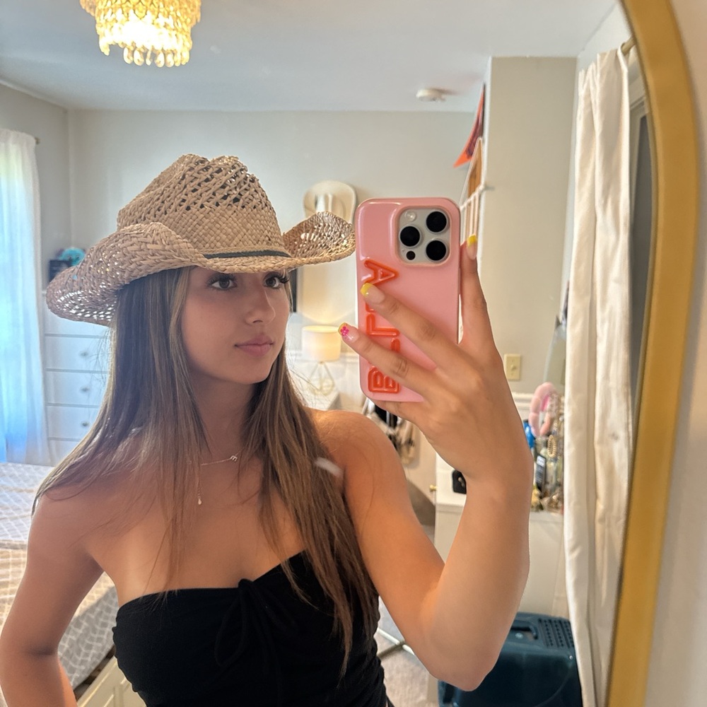 Stylish Tan Straw Hat